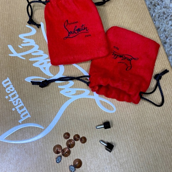 Christian Louboutin Nosy Spikes 100. Excellent condition - Picture 7 of 8